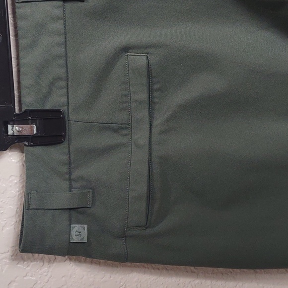 LULULEMON CLASSIC FIT SHORT. - Picture 17 of 17